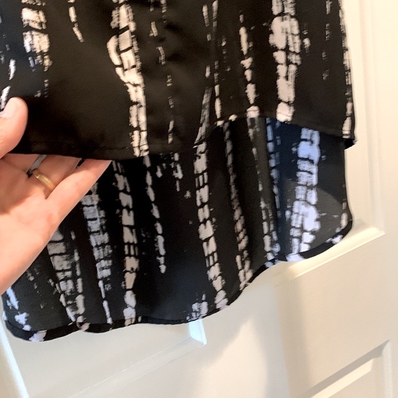 A.n.a semi sheer tunic, tank top, size extra large - Picture 3 of 6